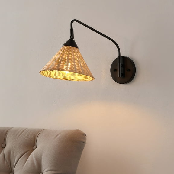 JONATHAN Y Kiawah 11" 1-Light Vintage Coastal Rattan/Metal Swing Arm LED Sconce, Black/Natural