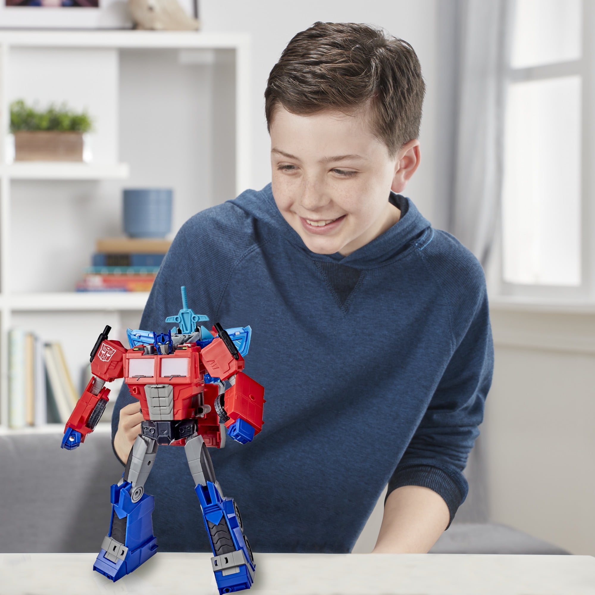 Transformers: Bumblebee Cyberverse Adventures Optimus Prime Kids Toy Action  Figure for Boys and Girls Ages 6 7 8 9 10 11 12 and Up (3”) 