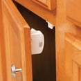 thumbnail image 2 of Seguro Magnético Safety 1st 2 Piezas 1 Llave Blanco HS130, 2 of 4