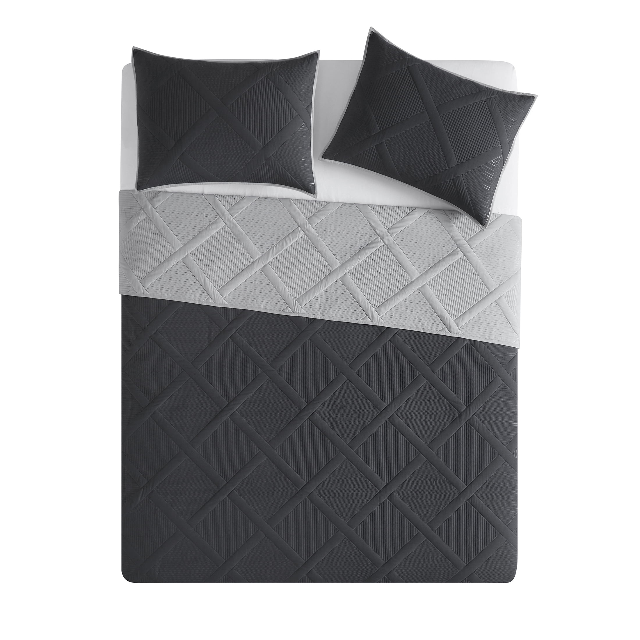 Mainstays Solid Diamond Pinsonic Reversible Quilt, Grey, Full/Queen, Soft Wash Microfiber, All Ages