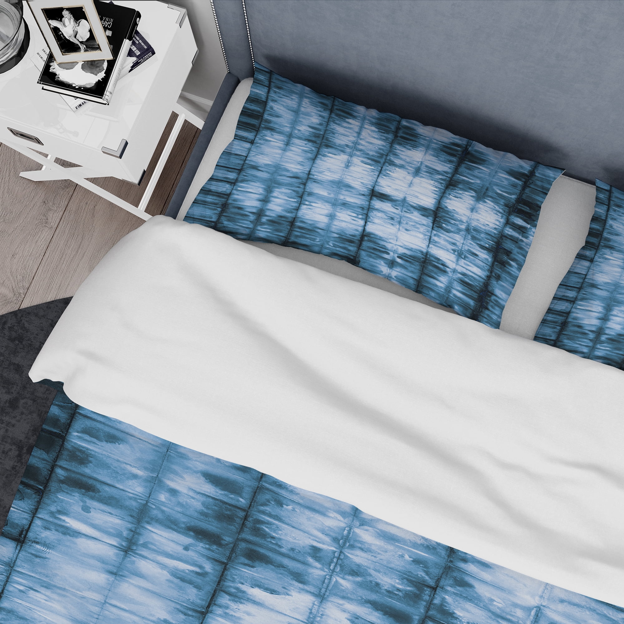Designart 'Indigo watercolor geometrical IV' Geometric Duvet Cover Set