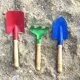 thumbnail image 5 of Juego de herramientas de jardinería para niños, 6 piezas de herramientas de jardinería para niños de metal con mango de madera resistente, herramientas de jardinería seguras, juguete de caja de arena, 5 of 5