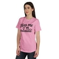thumbnail image 4 of Inkmeso Embrasse-Moi Je Suis Vaccinée T-shirt Drôle Pro-Vaccin à Col Rond pour Femmes-RQ, 4 of 8