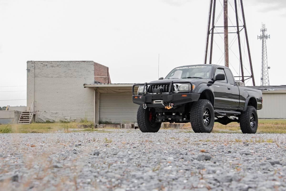 Rough Country 6" Lift Kit w/N3 Struts for 1995-2004 Toyota Tacoma - 74131