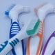 thumbnail image 2 of Qarigey Cepillo de limpieza para dentaduras postizas, cepillo de limpieza para dentaduras postizas de doble cabezal, apto para personas cuidado de los oídos, 2 of 6