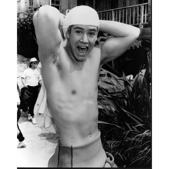 Mark-Paul Gosselaar Shirtless Making Funny Face Black And White Photo Print (16 x 20) - Item # MVM00728