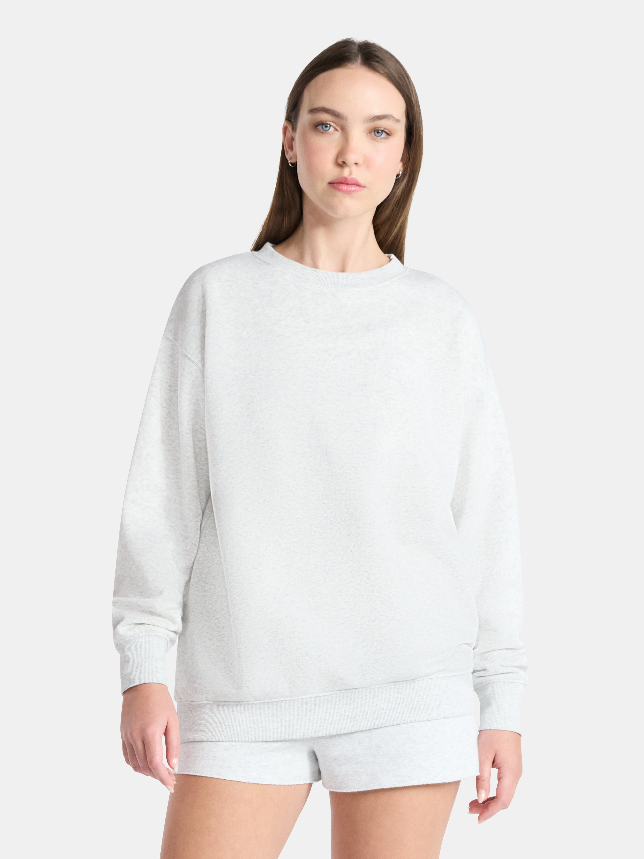 No Boundaries Fleece Oversized Sweatshirt with Long Sleeves, Women’s Sizes XXS-4X