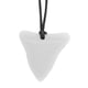 thumbnail image 2 of Collar de dentición de silicona para bebés, juguete para masticar, mordedor para niños autistas, collar con colgante, color blanco perla, 2 of 9