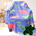 thumbnail image 1 of Manta de dinosaurio UOFON que brilla en la oscuridad para niños, 50 x 60 pulgadas, 1 of 6