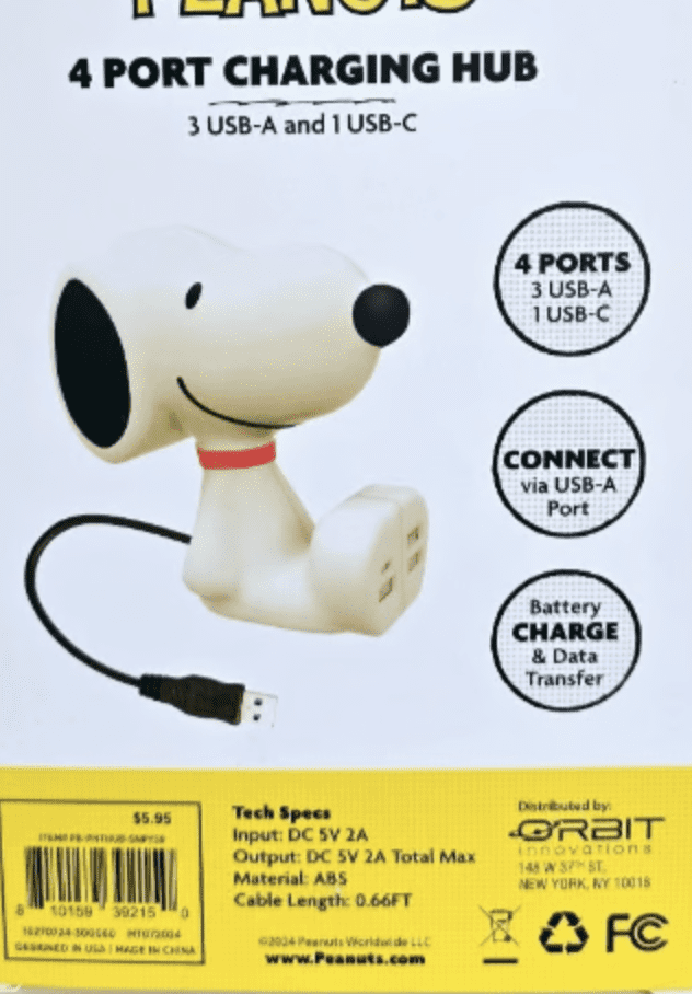 Peanuts Gang Snoopy 4 Port Charging Hub 3 USB A and 1 USB C