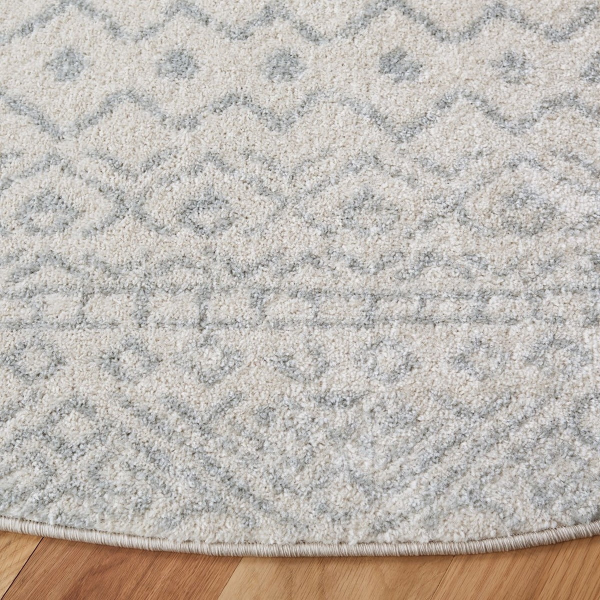 SAFAVIEH Tulum Merletta Moroccan Geometric Area Rug, 5' x 5' Round, Ivory/Light Grey