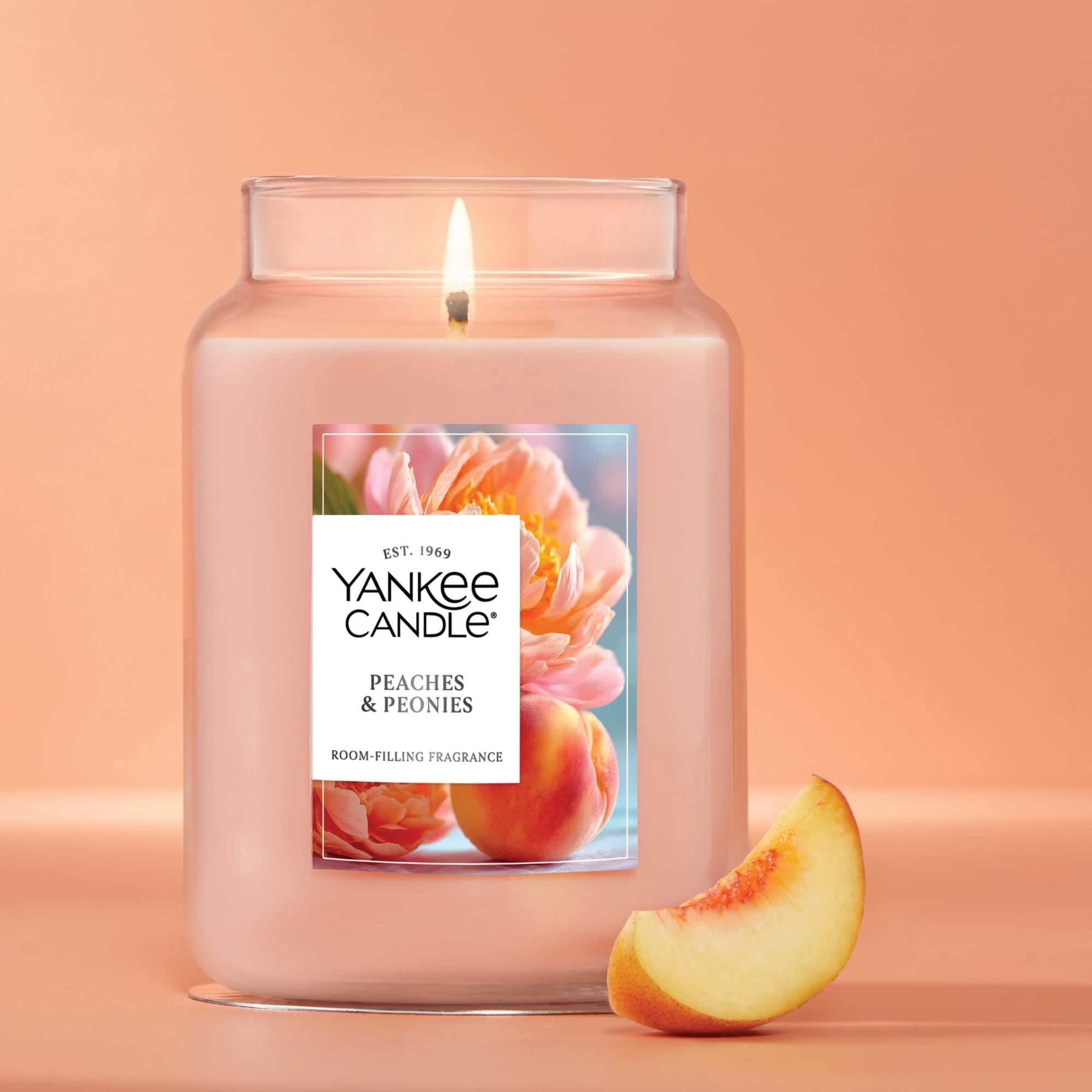 Yankee Candle Peaches & Peonies Original Large Jar Scented Candles, 22 oz