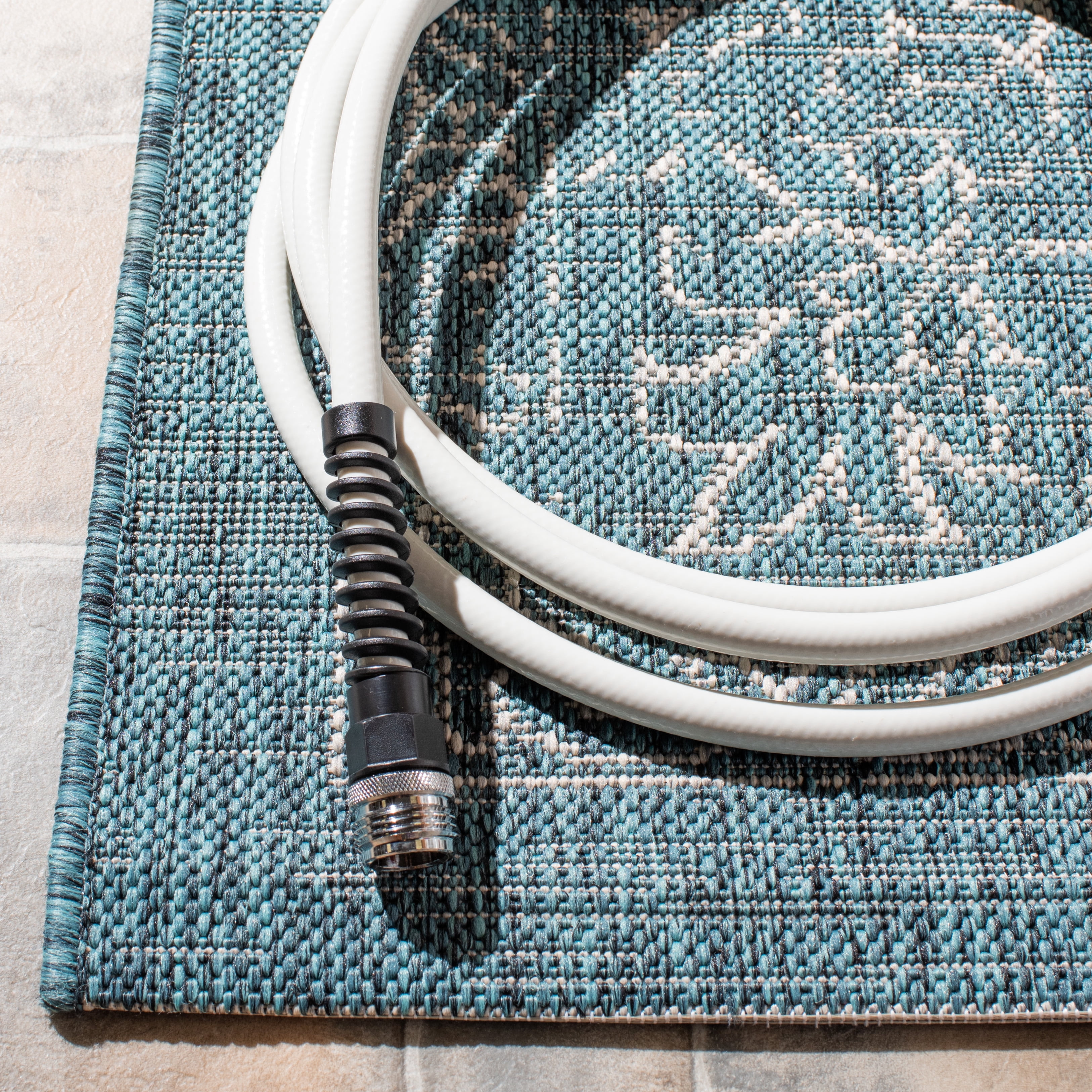 SAFAVIEH Courtyard Darin Botanical Indoor/Outdoor Area Rug, Turquoise, 9' x 9' Square
