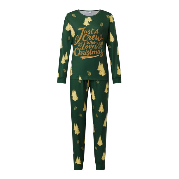 Conjunto de pijamas navideños familiares a juego con estampado de árbol y letras. Pijamas de vacaciones para papá, mamá y niños.