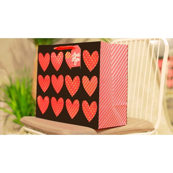 Dwellacy Gift Bags Valentine's Day Hearts Large 2-Count