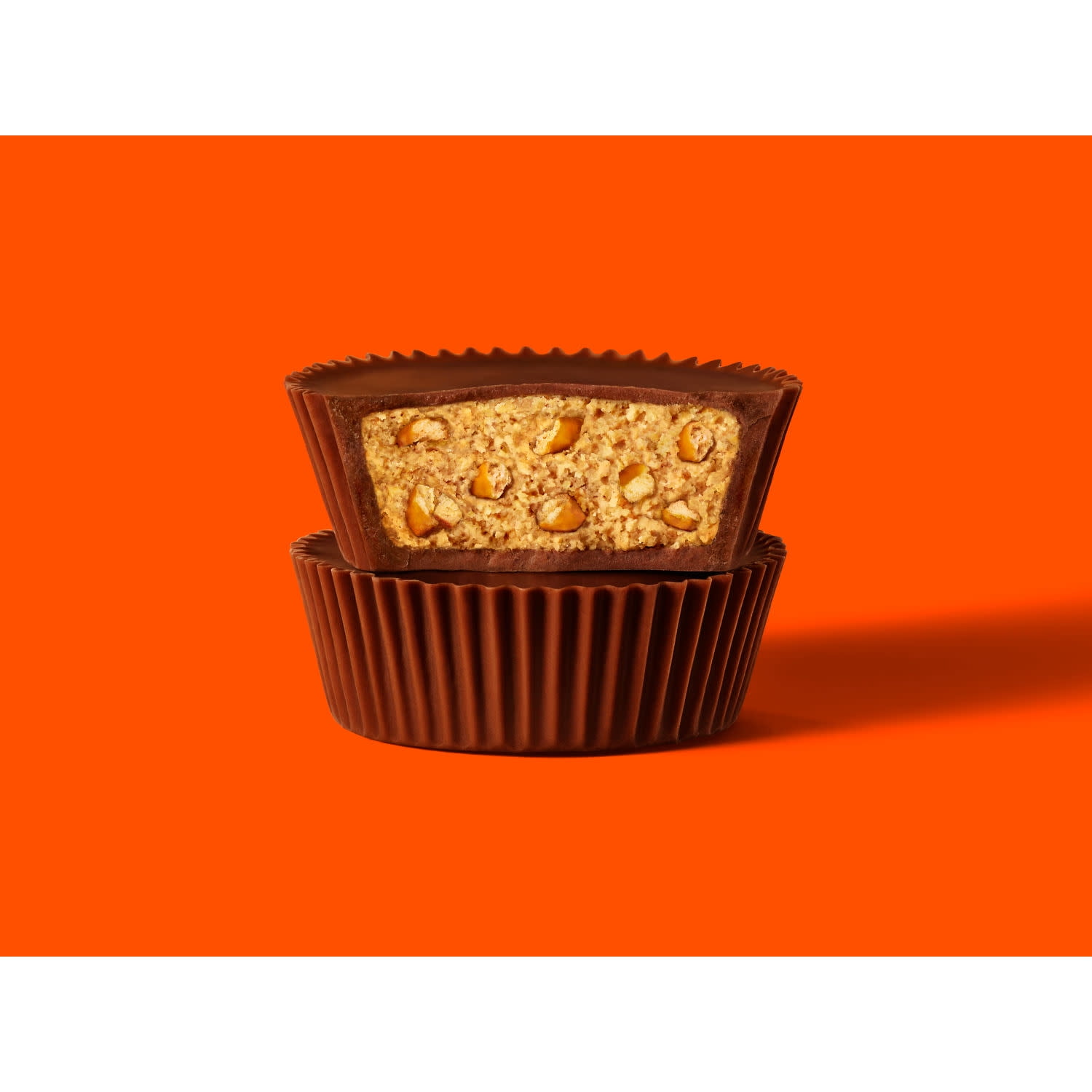 Reese's Big Cup with Pretzels Milk Chocolate King Size Peanut Butter Cups Candy, Pack 2.6 oz