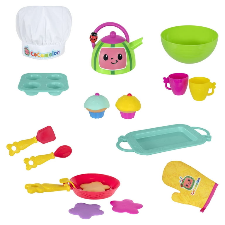  CoComelon Lunchbox Playset - Includes Lunchbox, 3-Piece Tray,  Fork, Spoon, Toast with Egg, Apple, Popsicle, Activity Card - Toys for  Kids, Toddlers, and Preschoolers : Toys & Games