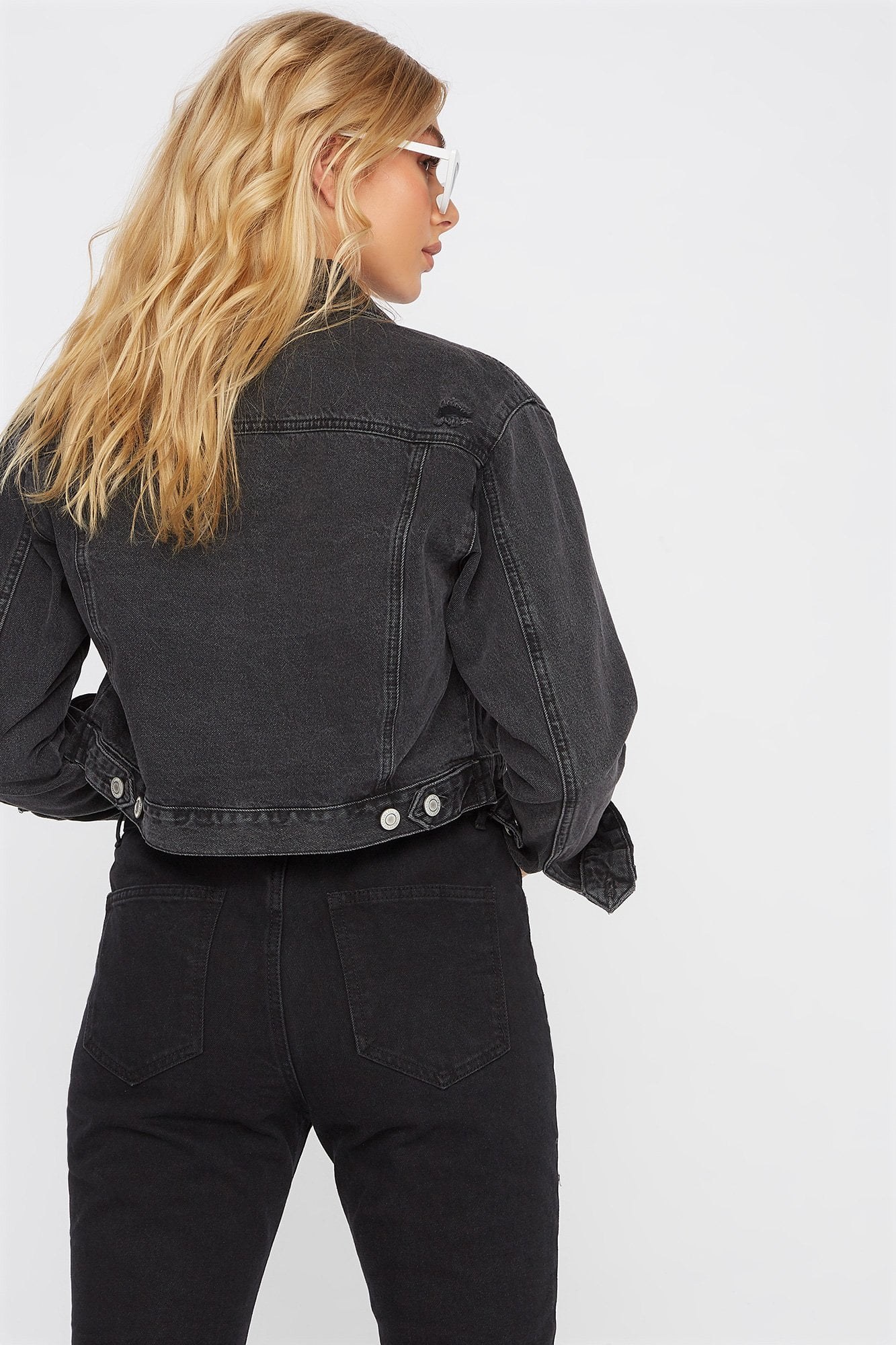 Urban Women's Cropped Distressed Denim Jacket Walmart Canada