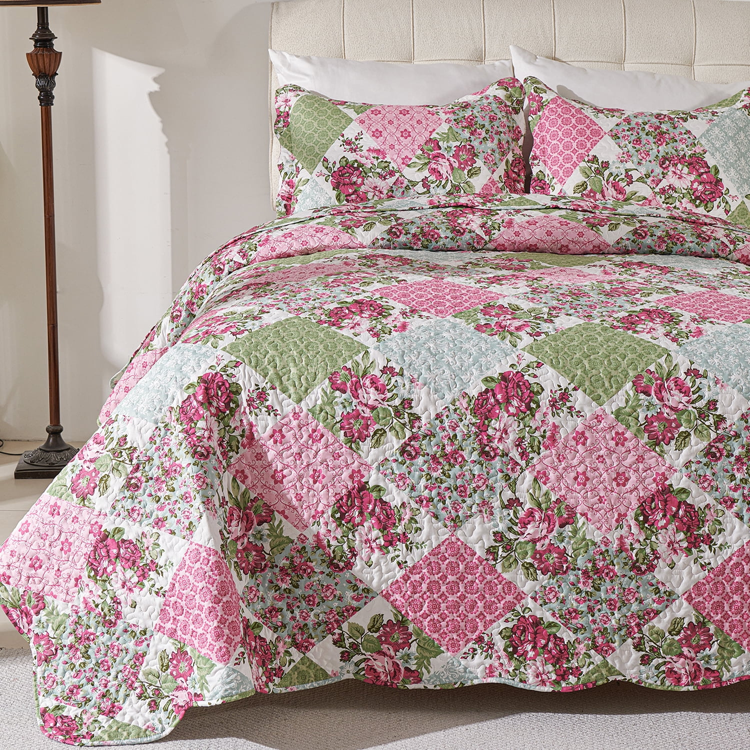 Evenhug Quilts 3-Piece Queen Bedding Set Pink Patchwork Floral Quilt Set With Shams