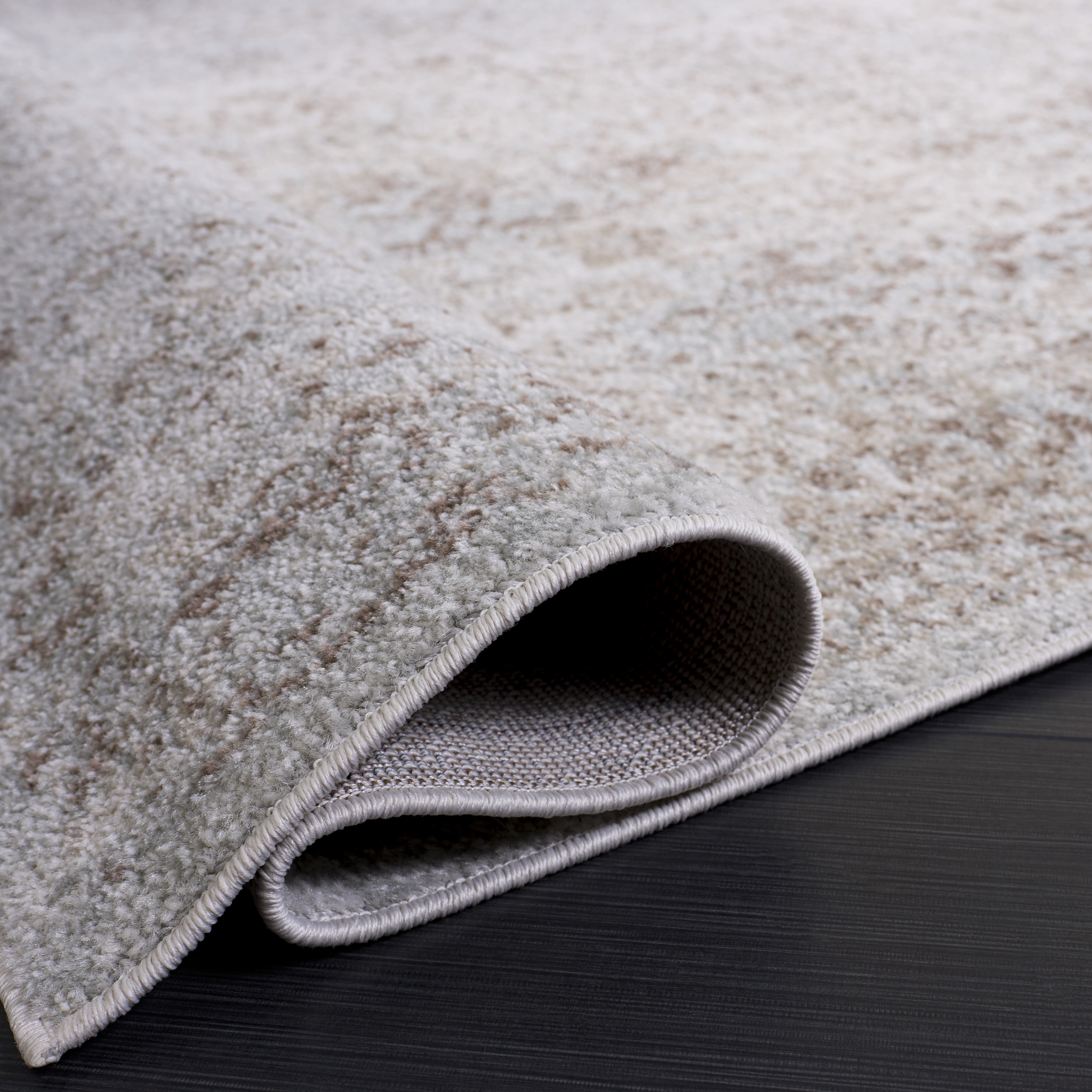 SAFAVIEH Area Rug 8x10 - Evoke Collection - Large - Traditional Design, Ivory & Taupe, Non-Shedding & Easy Cleaning, Ideal for Living Room, Bedroom, Dining Space