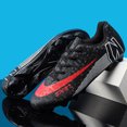 thumbnail image 3 of Botas de fútbol profesionales para hombres, zapatos de fútbol de entrenamiento al aire libre, picos largos, ligeros, impermeables, cómodos, hierba, nuevo, 3 of 5