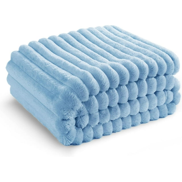 Fleece Twin Blanket For Couch - Super Soft Cozy Blankets For Women, Cute Small Blanket For Girls, 60x80 Inches