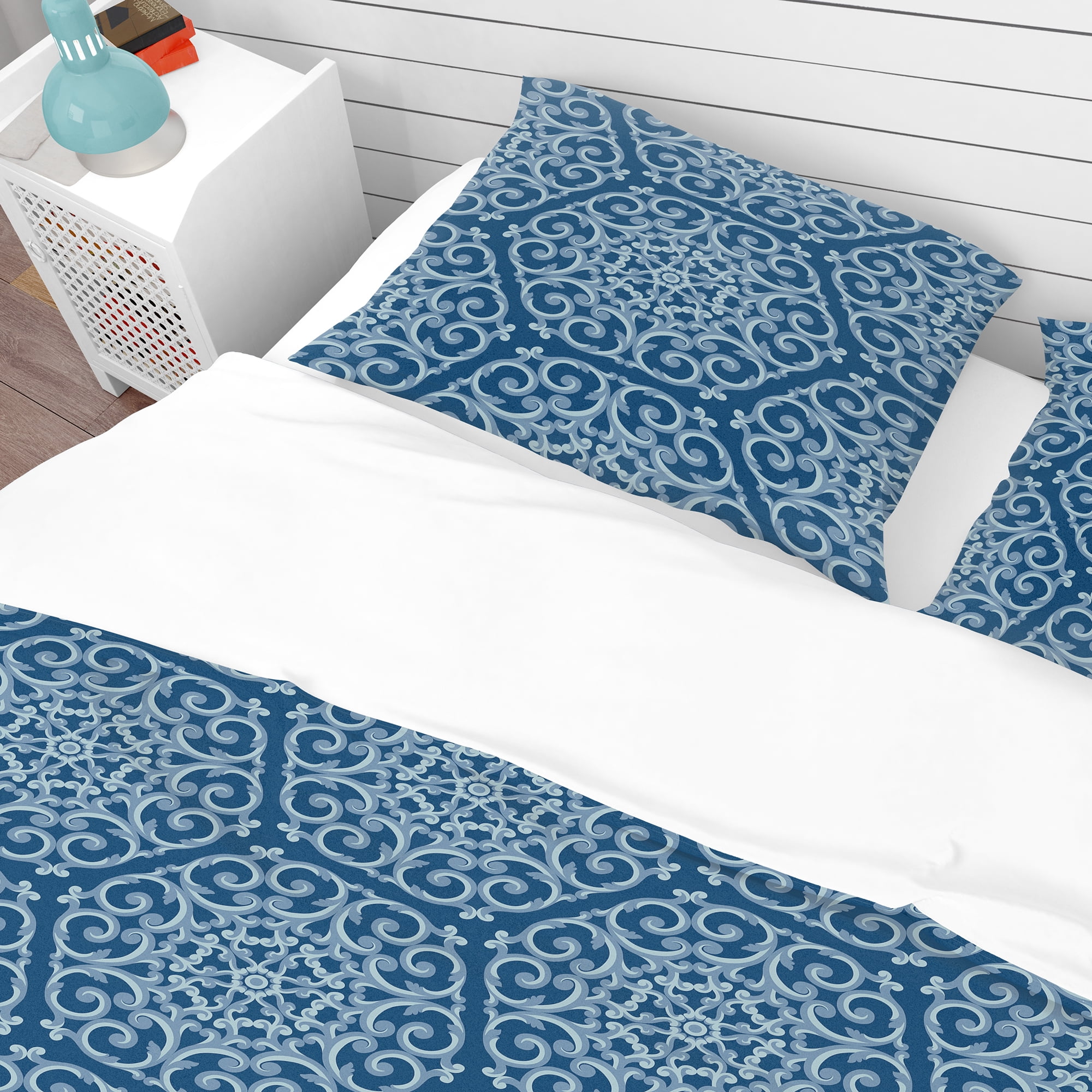 Designart 'Vintage Pattern' Vintage Duvet Cover Set