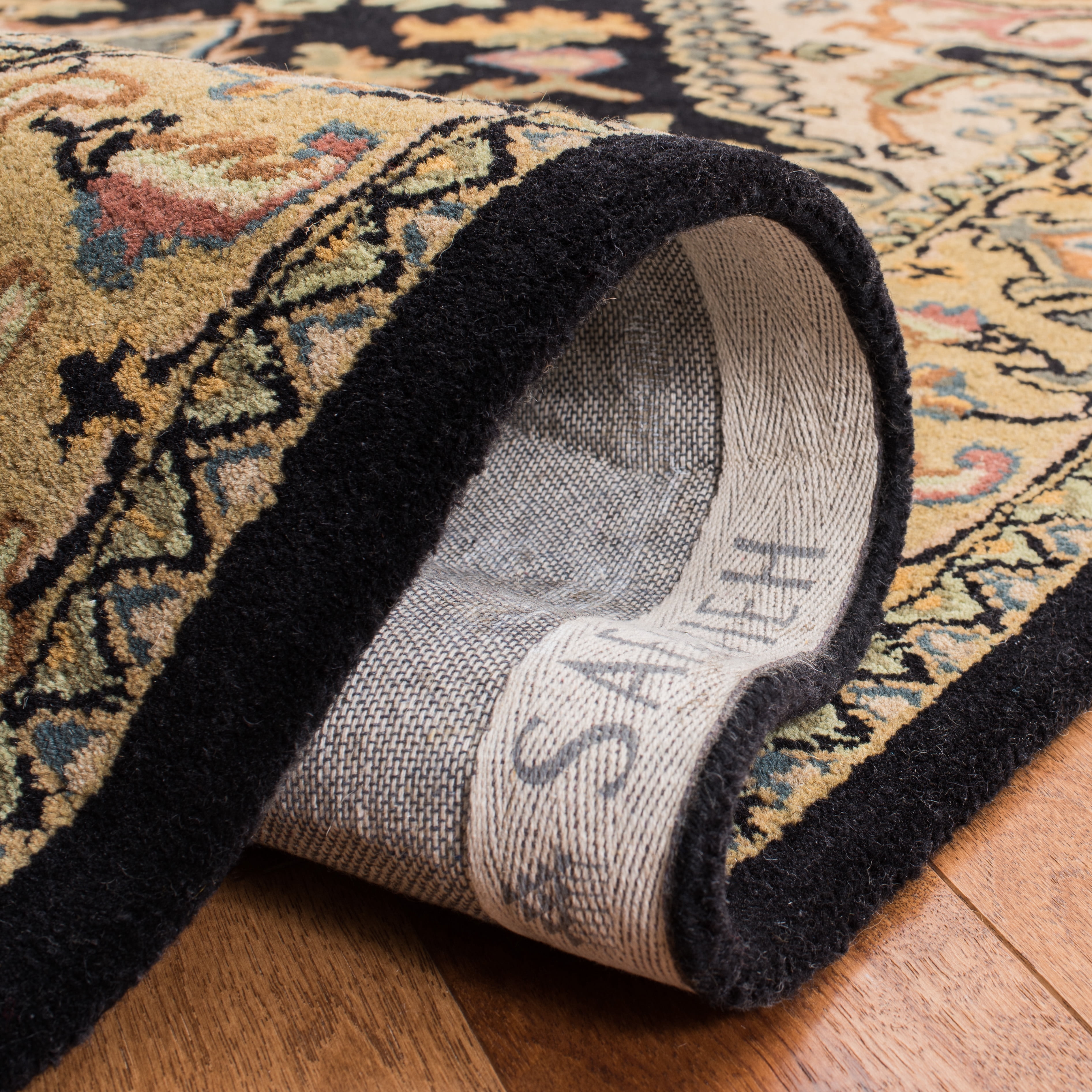 Safavieh Heritage York Oriental Wool Area Rug, Black/Gold, 6' x 9' Oval