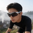 thumbnail image 4 of Gafas de ciclismo de PC con protección UV400, lentes intercambiables, ligeras y duraderas para deportes al aire libre, ciclismo, senderismo y aventuras, 4 of 7