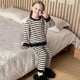 thumbnail image 5 of Conjuntos de blusas y camisas de cuello redondo y manga larga para niños, conjunto de dos piezas de top y pantalones con estampado de letras de invierno, traje informal y cálido de poliéster para niño, 5 of 5