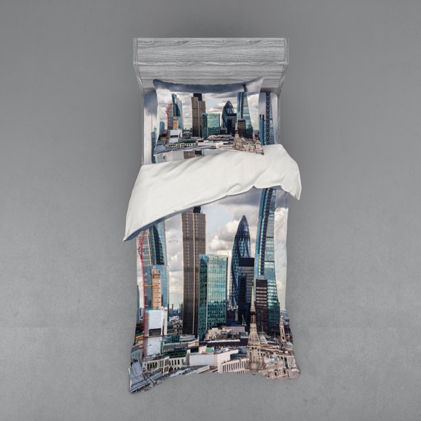 Urban Duvet Cover Set, London England Skyline Buildings and Skyscrapers and Cloudy Sky Modern