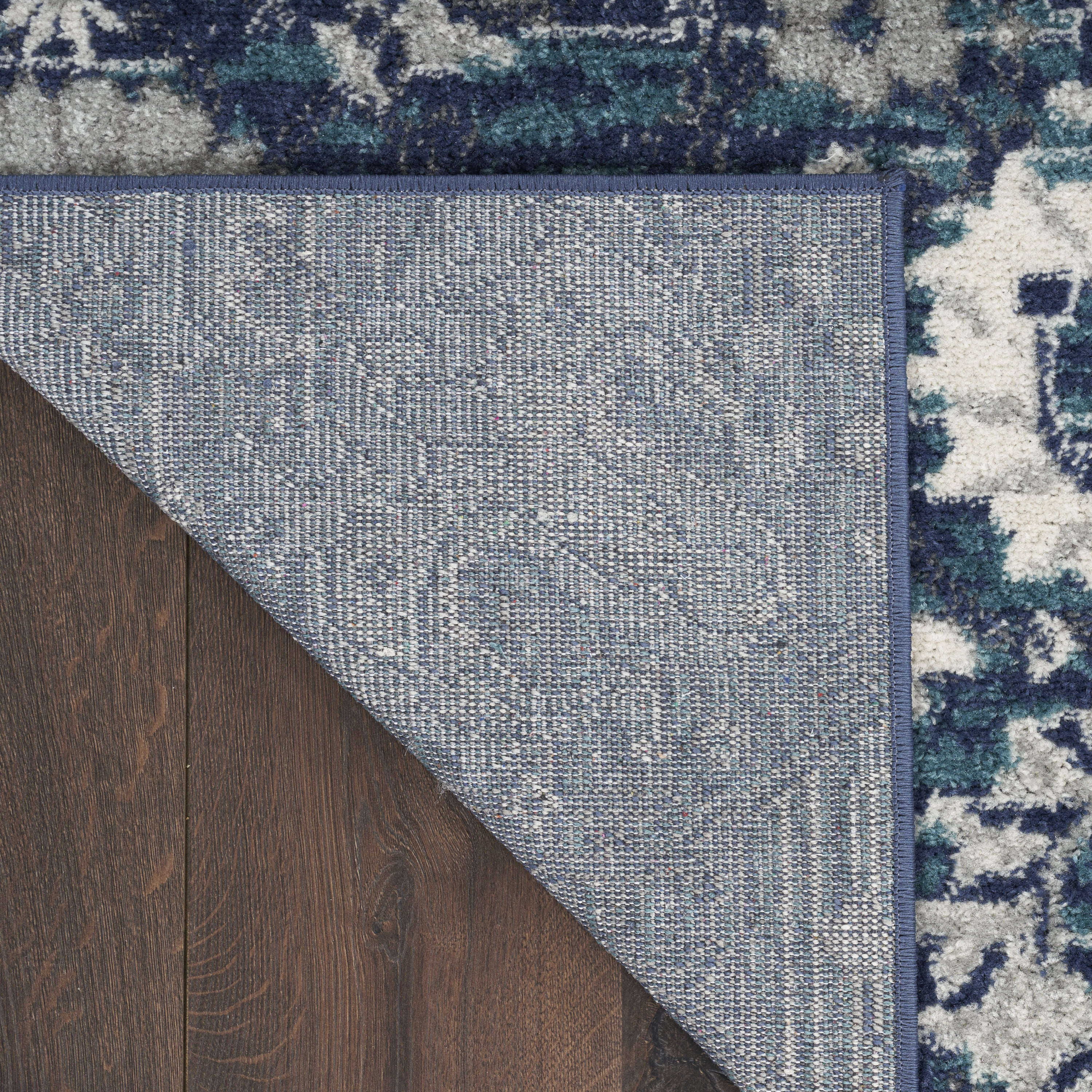 Nourison Passion Floral Surf 5'3" x 7'3" Area Rug, (5x7)