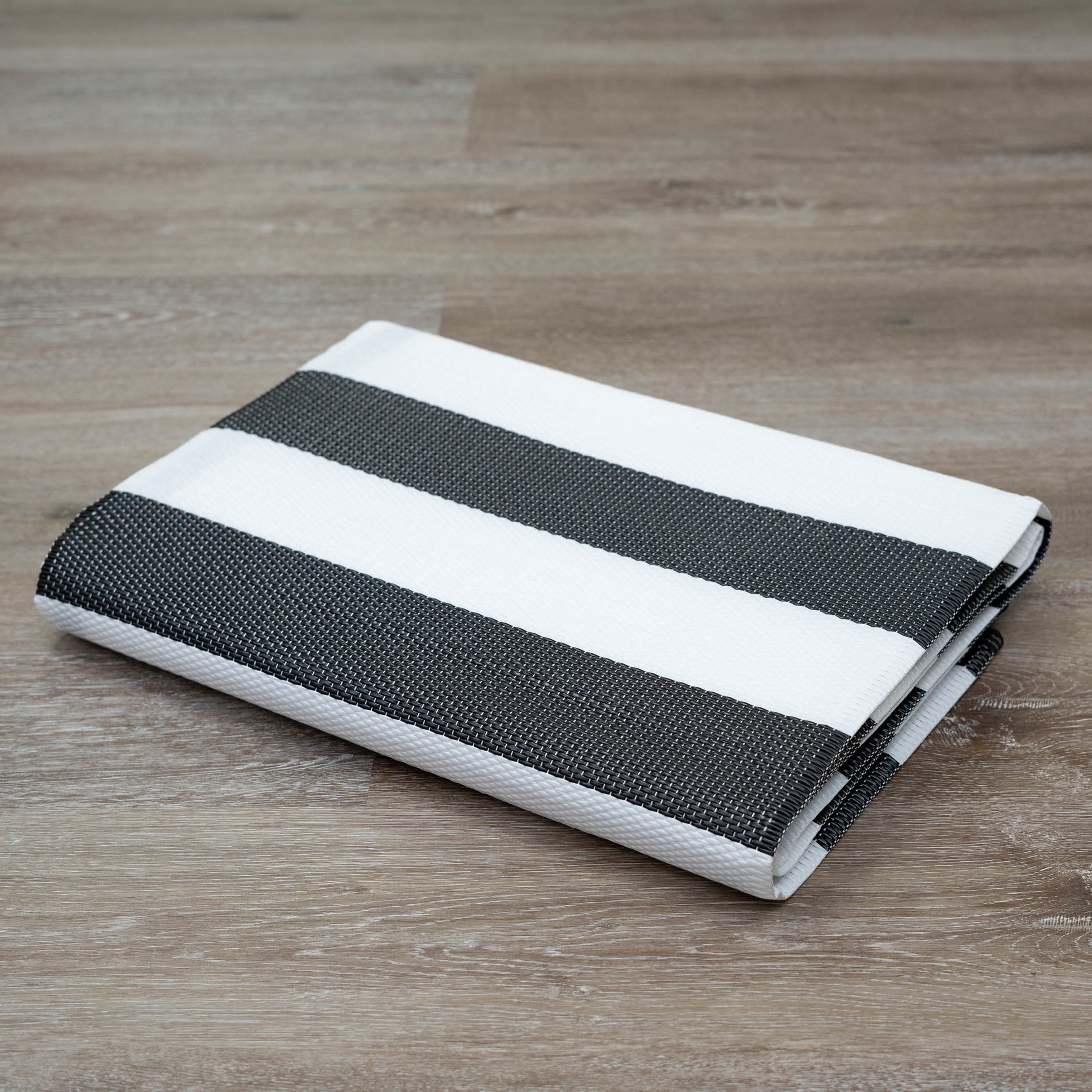 Luna Contemporary Stripe Black and White Polypropylene Reversible Plastic Straw Outdoor Area Rug, 5' x 6'11'' Rectangle