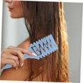 thumbnail image 4 of Peine desenredante con dientes anchos y cola antiestática para peinar el cabello mojado y para viajar., 4 of 5