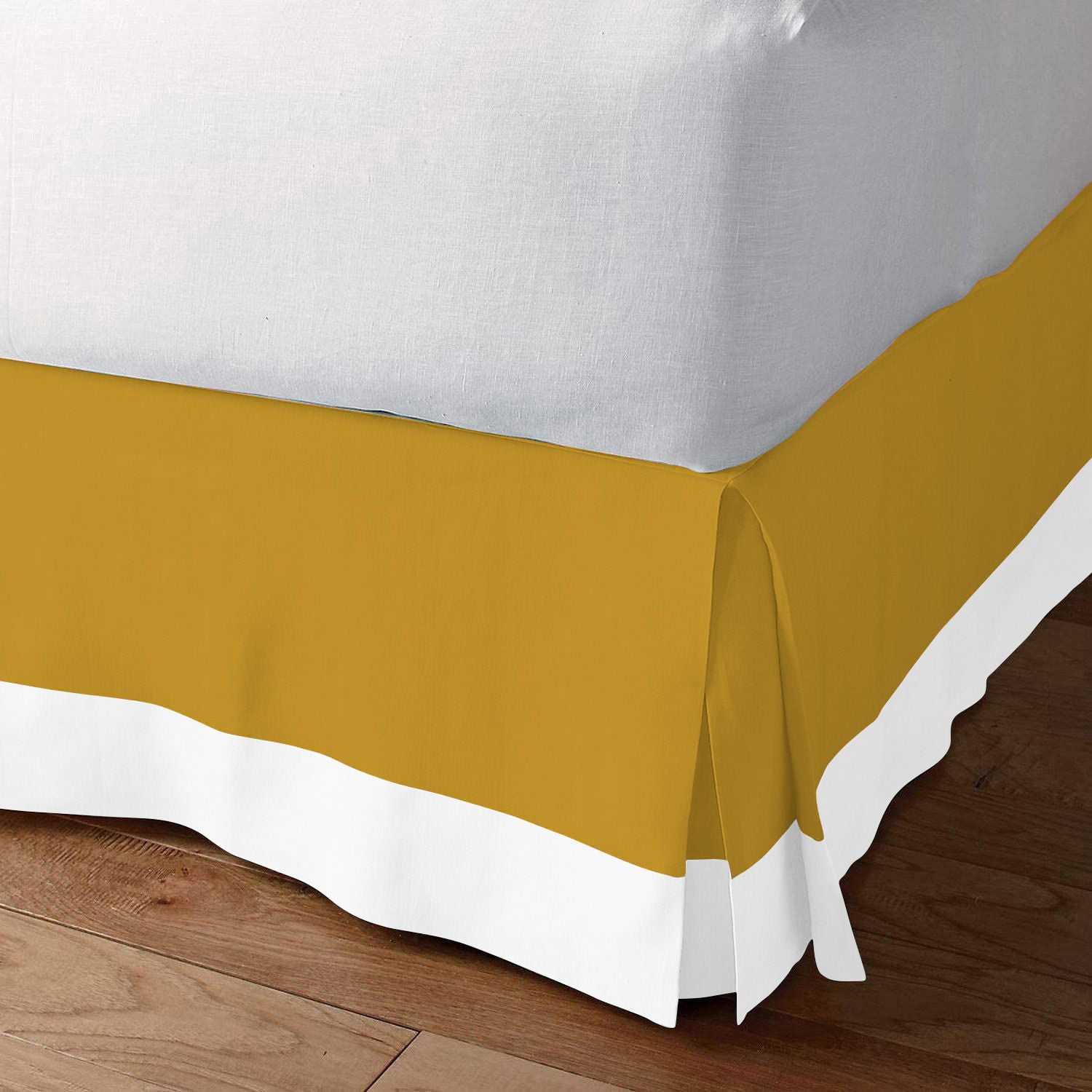Luxury 1 Piece Split Corner Two Tone Tailored Bed Skirt, Queen Size 21 Inch Deep Pocket, 100% Egyptian Cotton, 800 Thread Count, Solid White/Gold Color.