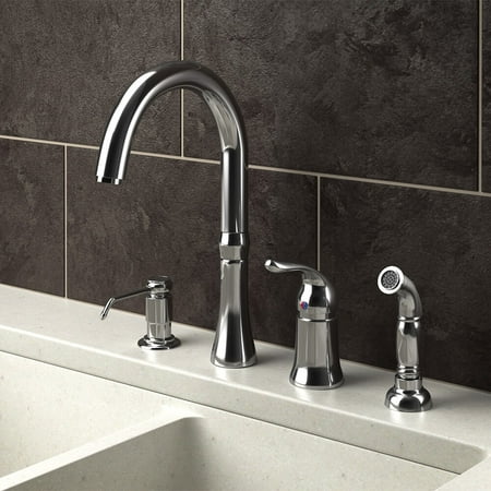 Single-Handle Kitchen Faucet in Chrome