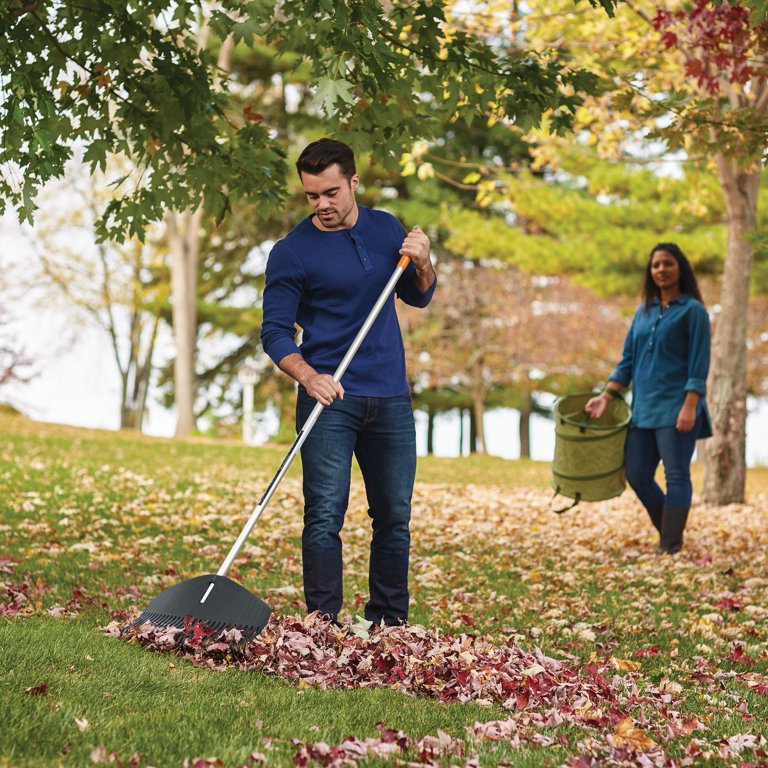 Fiskars 67 in Poly Leaf Rake with Aluminum Handle photo 7