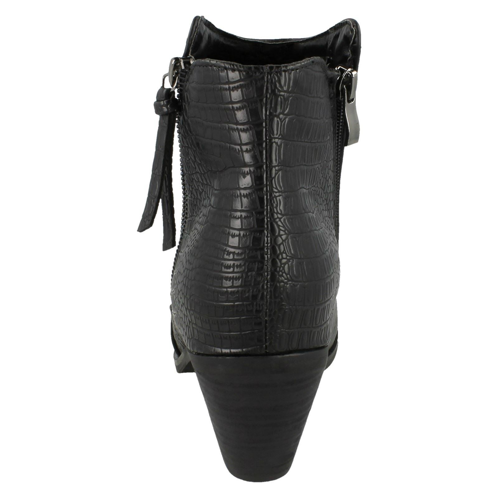 chelsea boots ladies heeled