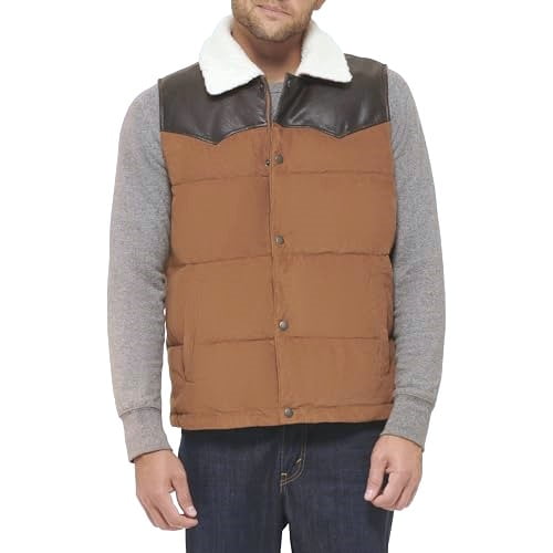 Levi's Men's Quilted Puffer Vest in Wild Berry, Size X-Large, LM2RC372-WBR
