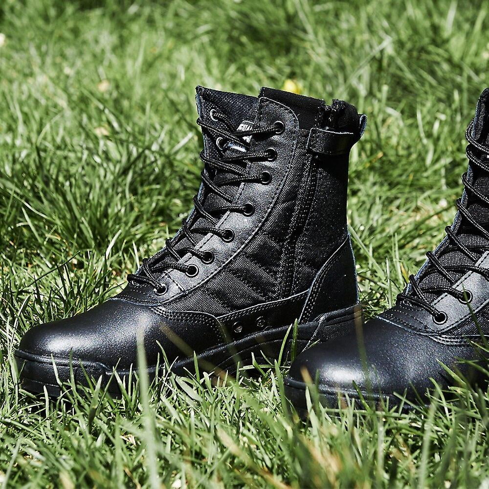 Les Militaires Combattent Les Bottes Noires Tactiques D'armée D