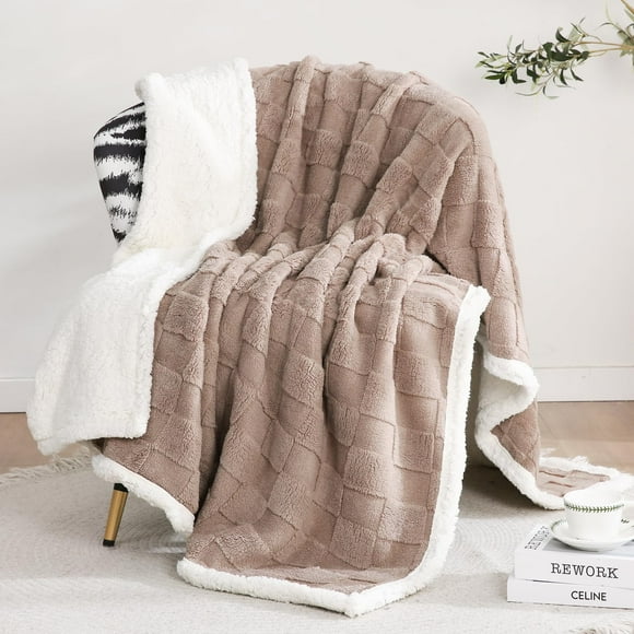 Gracelife Sherpa Throw Blanket Fleece Blanket, Soft Fluffy Blanket for Couch 60”*80”, Large Thick Blanket for All Season Use, Coffee