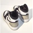 thumbnail image 4 of N I-K-E A i r-Jor-dan 1 Retro High OG GS Stage Haze SIZE 5.5Y 575441 108 (women's sz 7, 4 of 6