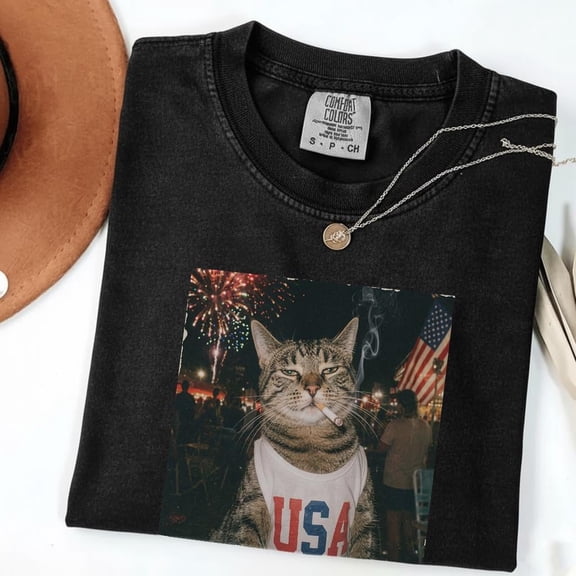Funny Patriotic Smoking Cat Shirt Vintage 4th of July Tee Retro USA Meme Independence Day Apparel America 250 T Shirt