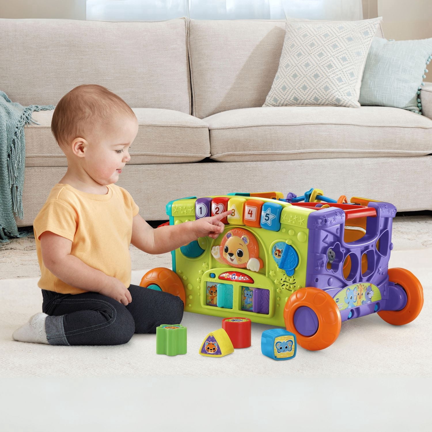 VTech Sort & Discover Activity Wagon - 4 Sides of Play - Baby and Toddler Toy - French Version