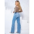 thumbnail image 2 of Pantalón cargo mezclilla Mujer con bolsas semi campana azul cielo 5, 2 of 5