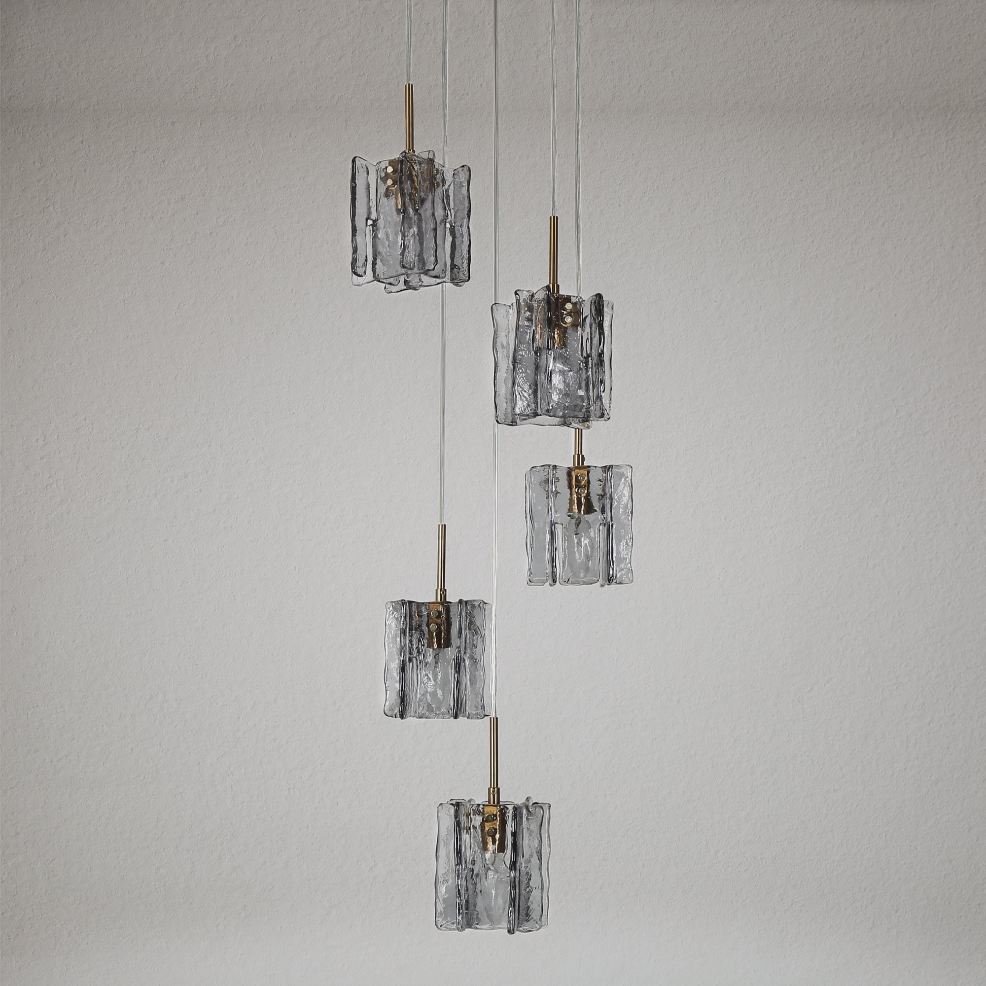 LNC Tucana 5-Light Matte Black Modern/Contemporary Led Crystal Chandelier