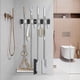 thumbnail image 3 of Gancho para trapeador de baño sin perforaciones, colgador de pared para baño, hebilla fuerte, herramienta de sujeción para trapeador, colgador de trapeador, estante de almacenamiento Akmoler, 3 of 8