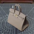 thumbnail image 2 of 2025 Bolsos de mujer de piel de vaca de primera calidad Bolsos de platino de alta calidad Bolsos de mujer de cuero genuino de temperamento de moda Bolsos clásicos que combinan con todo, 2 of 5