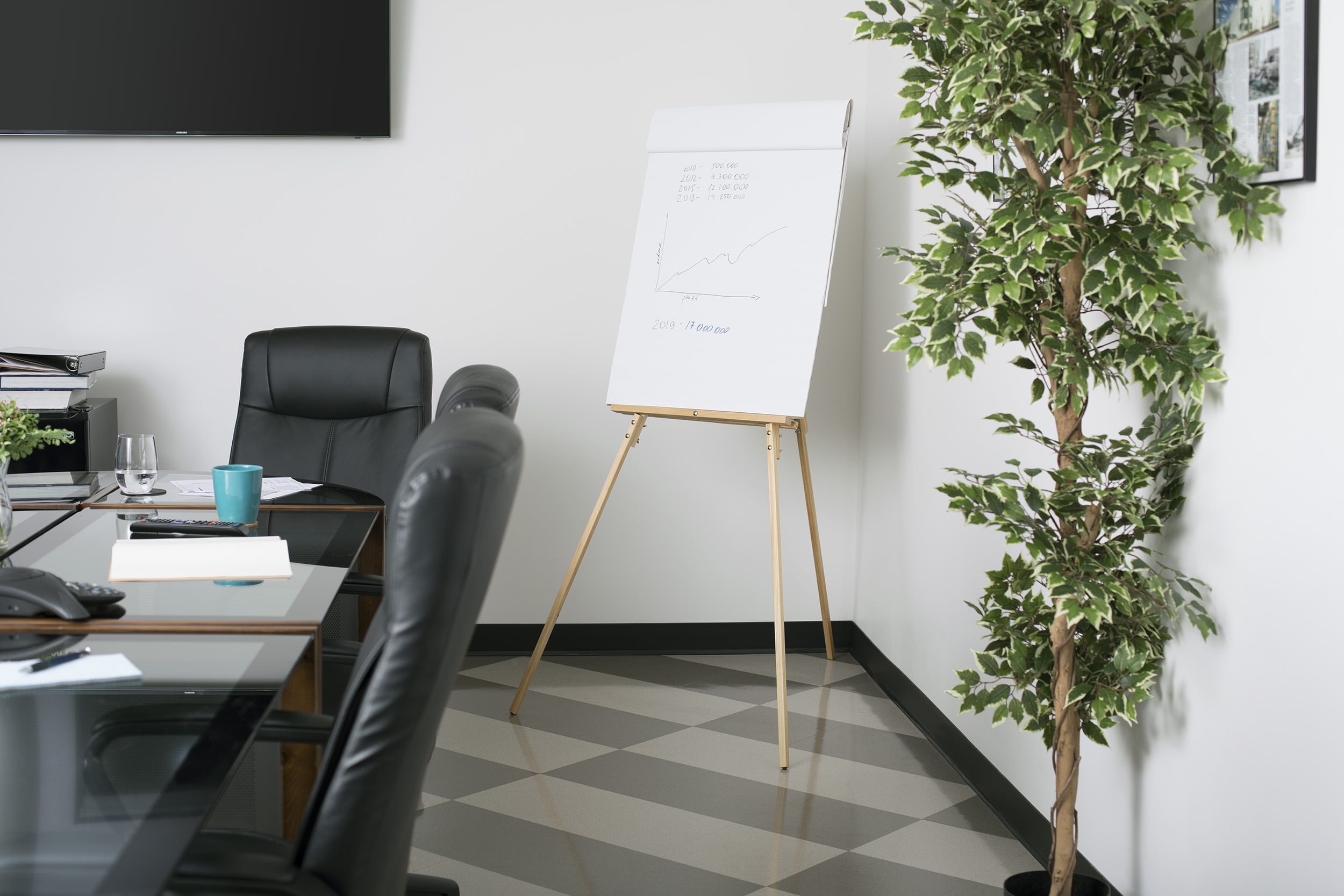 Studio Designs Display Easel