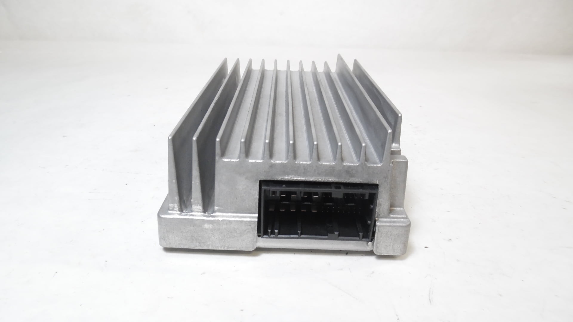 Pre-Owned 2012-2015 BMW X1 Audio Amplifier Amp HiFi OEM - Verify Specific Vehicle Fitment In Description - (Good)